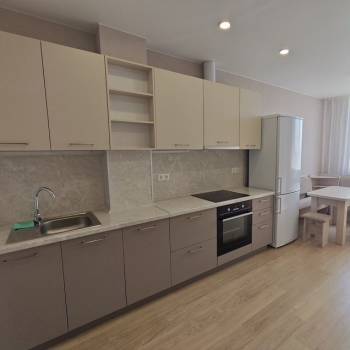 Сдается 1-комнатная квартира, 45 м²