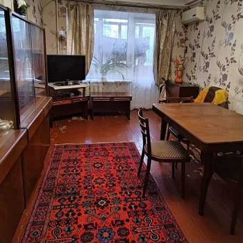 Продается Многокомнатная квартира, 58,3 м²