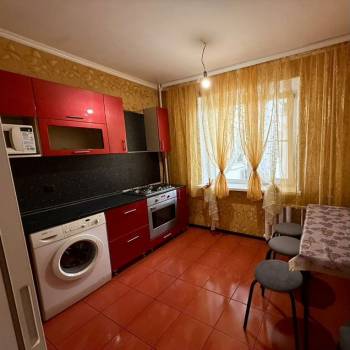 Сдается 2-х комнатная квартира, 60 м²