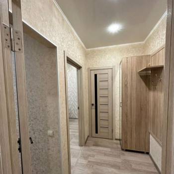 Сдается 1-комнатная квартира, 38 м²