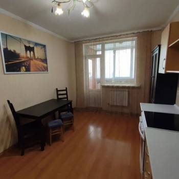 Продается 1-комнатная квартира, 52,9 м²