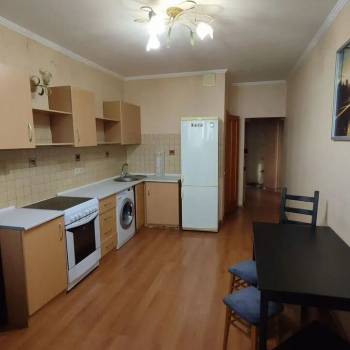 Продается 1-комнатная квартира, 52,9 м²