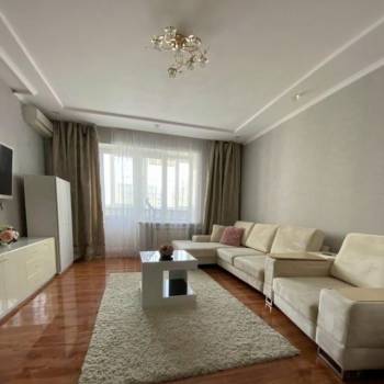 Продается 2-х комнатная квартира, 82 м²