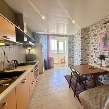 Продается 3-х комнатная квартира, 137,5 м²