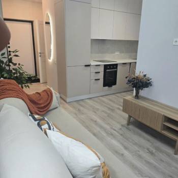 Продается 1-комнатная квартира, 30 м²