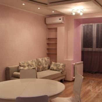 Продается 1-комнатная квартира, 38 м²
