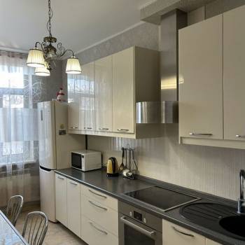 Сдается Многокомнатная квартира, 82 м²