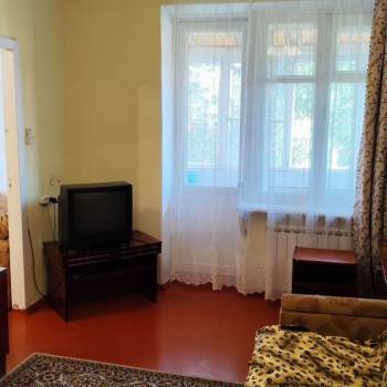 Сдается Многокомнатная квартира, 60 м²