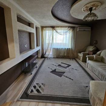 Сдается Многокомнатная квартира, 70 м²