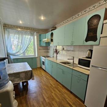 Сдается Многокомнатная квартира, 70 м²