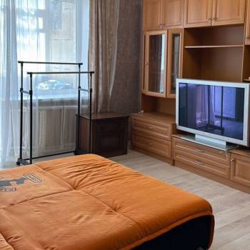 Сдается 1-комнатная квартира, 38 м²
