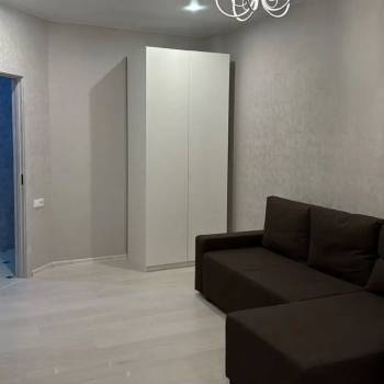 Сдается 1-комнатная квартира, 43 м²