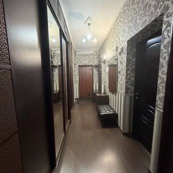 Продается Многокомнатная квартира, 85,5 м²