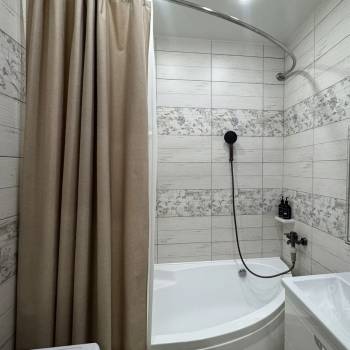 Сдается Многокомнатная квартира, 67,4 м²