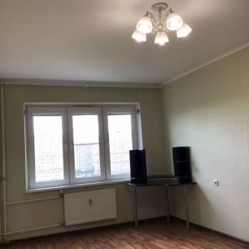 Продается 1-комнатная квартира, 35 м²