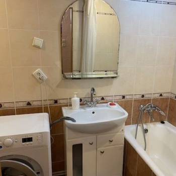 Сдается 2-х комнатная квартира, 62 м²