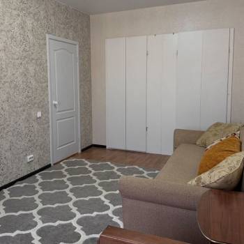 Продается 1-комнатная квартира, 37 м²