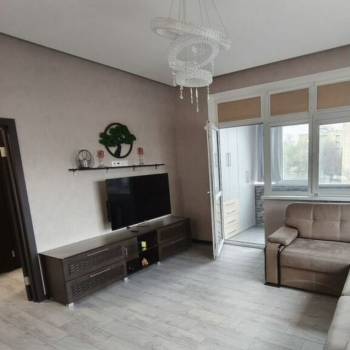 Сдается 1-комнатная квартира, 58 м²