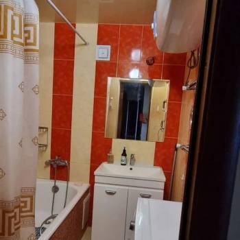 Сдается Многокомнатная квартира, 80 м²
