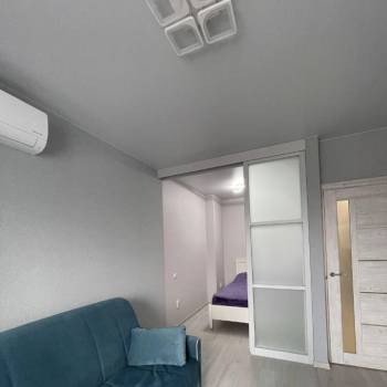 Сдается 1-комнатная квартира, 42 м²