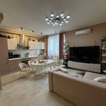 Продается 2-х комнатная квартира, 70,7 м²