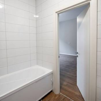 Продается 1-комнатная квартира, 35 м²