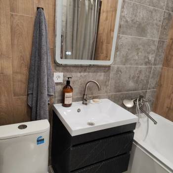 Сдается 1-комнатная квартира, 52 м²