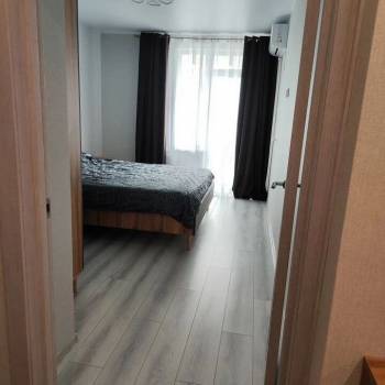 Сдается 1-комнатная квартира, 52 м²