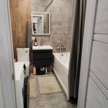 Сдается 1-комнатная квартира, 52 м²