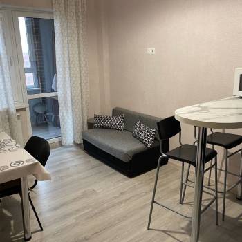 Сдается 1-комнатная квартира, 50 м²