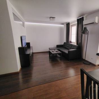 Продается 1-комнатная квартира, 45 м²