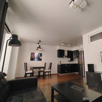 Продается 1-комнатная квартира, 45 м²