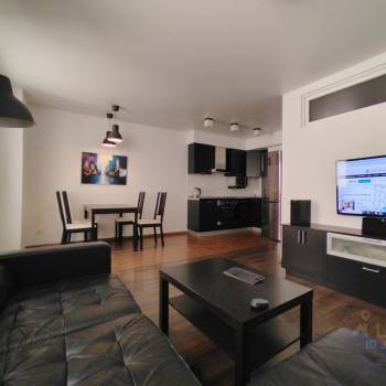 Продается 1-комнатная квартира, 45 м²