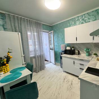 Сдается 1-комнатная квартира, 46 м²