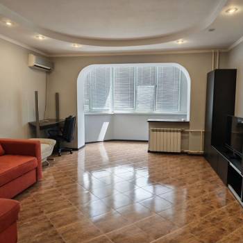 Сдается 2-х комнатная квартира, 72 м²