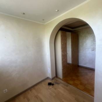 Продается Многокомнатная квартира, 77,7 м²