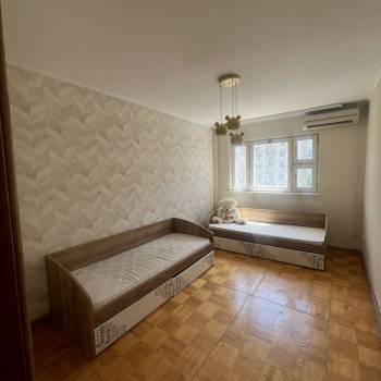 Продается Многокомнатная квартира, 77,7 м²