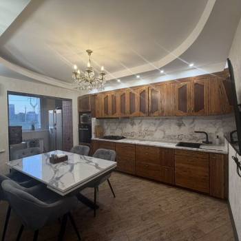 Продается 2-х комнатная квартира, 72 м²