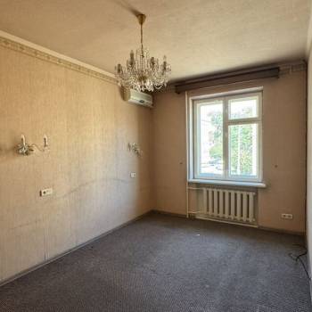 Сдается Нежилое помещение, 215 м²