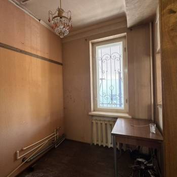 Сдается Нежилое помещение, 215 м²