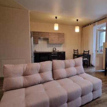 Сдается 1-комнатная квартира, 42 м²