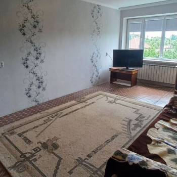 Продается Многокомнатная квартира, 77,4 м²
