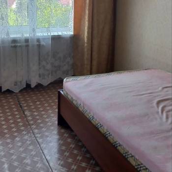 Продается Многокомнатная квартира, 77,4 м²