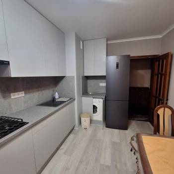 Сдается 2-х комнатная квартира, 60 м²
