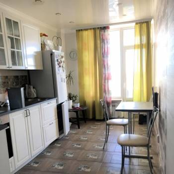 Сдается 1-комнатная квартира, 50 м²