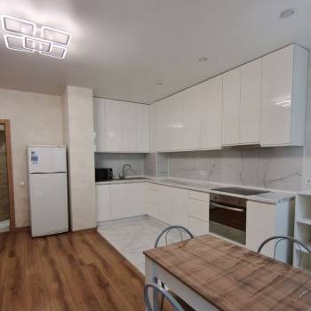 Сдается 1-комнатная квартира, 41 м²