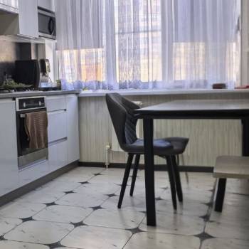 Продается 2-х комнатная квартира, 56 м²