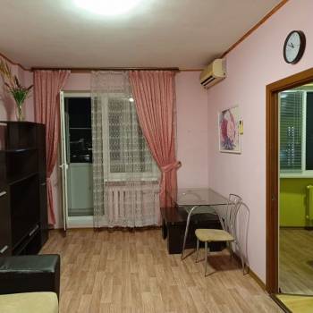 Продается 1-комнатная квартира, 44,5 м²