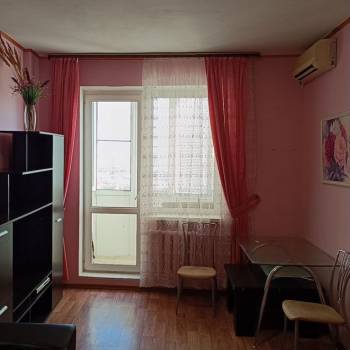 Продается 1-комнатная квартира, 44,5 м²