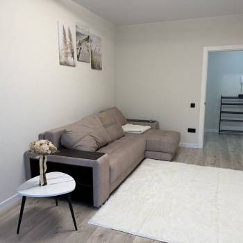 Сдается 1-комнатная квартира, 42,4 м²
